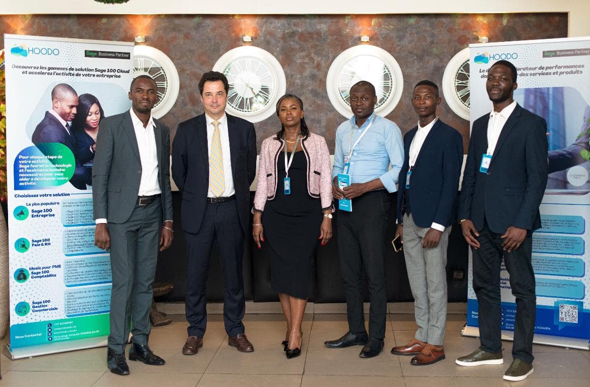 Équipe HOODO collaborant sur un projet